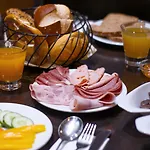 Orange Und Szálloda