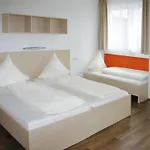 Orange Und Szálloda 3*