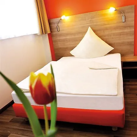 Orange Und ホテル 3*