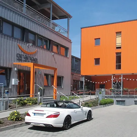 Отель Orange Und 3*