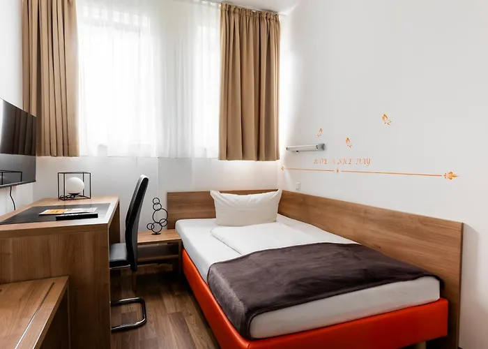 호텔 Orange Und 3*