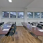 Hotel Orange Und 3*