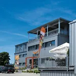 Hotel Orange Und 3*