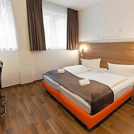 Orange Und 3* Новый-Ульм