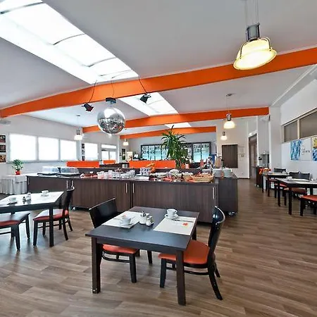 Orange Und