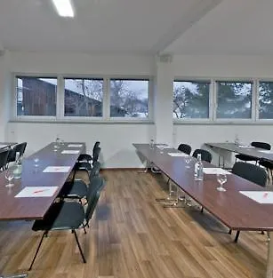 Hotel Orange Und 3*