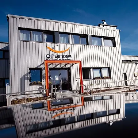 Orange Und 3* Neu-Ulm