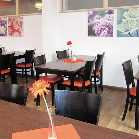 桔子公寓酒店 酒店 3*